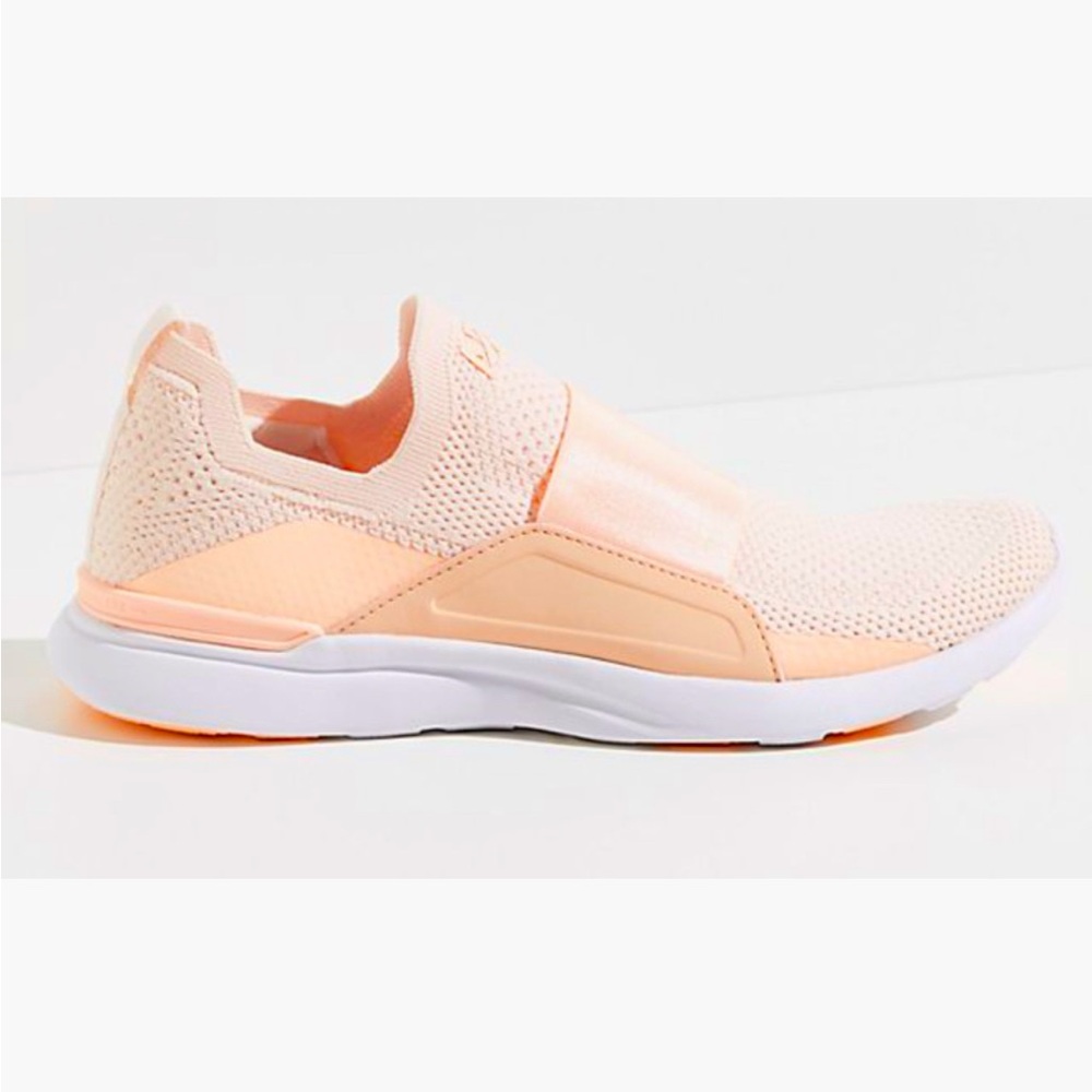 APL Sneaker - Picture 6 of 6